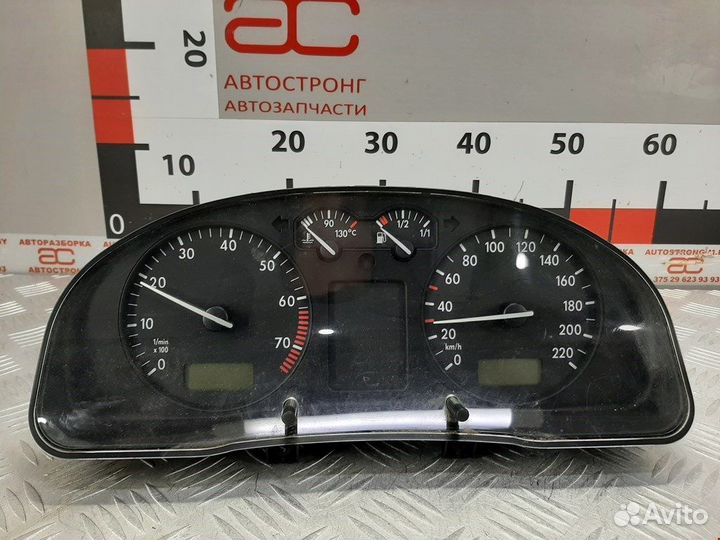 Панель для Volkswagen Passat 5