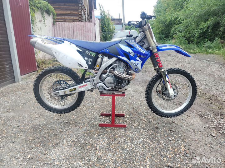 Продаю кроссовый мотоцикл yz450f 2008 год