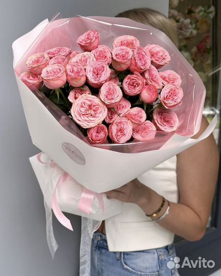 Пионовидные кустовые розы букеты цветы доставка