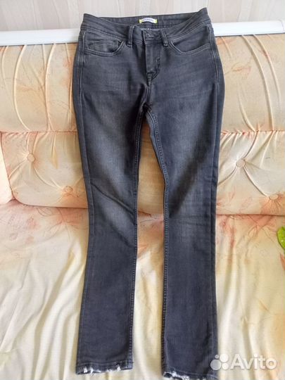 Джинсы -скини стрейч 27 р-р