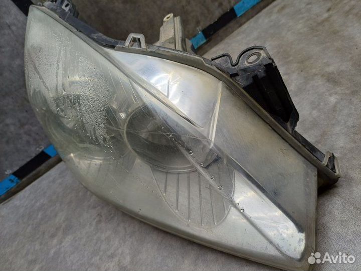 Фара передняя правая Opel Astra H (3D) 1.8 Z18XER