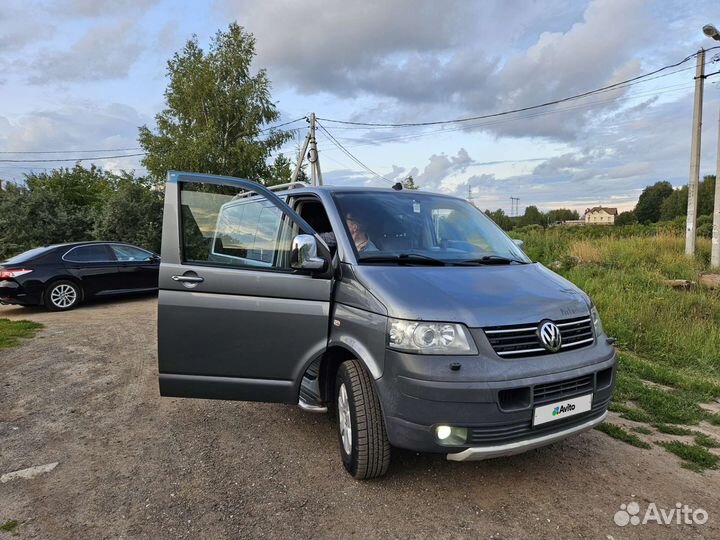Volkswagen Multivan 2.5 МТ, 2008, 330 480 км