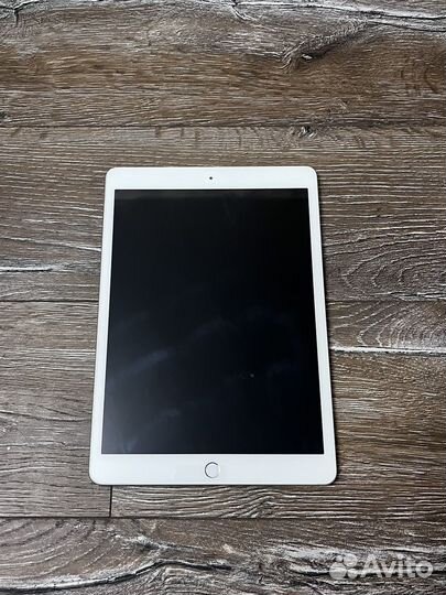 iPad (7-го поколения, Wi-Fi)