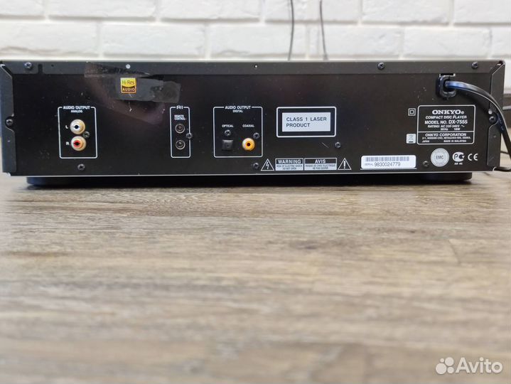 CD проигрыватель Onkyo DX-7555