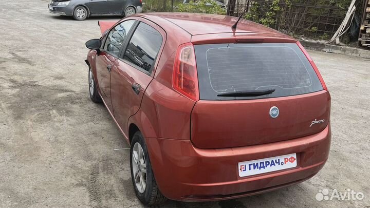 Кардан рулевой Fiat Grande Punto (199) 55703937