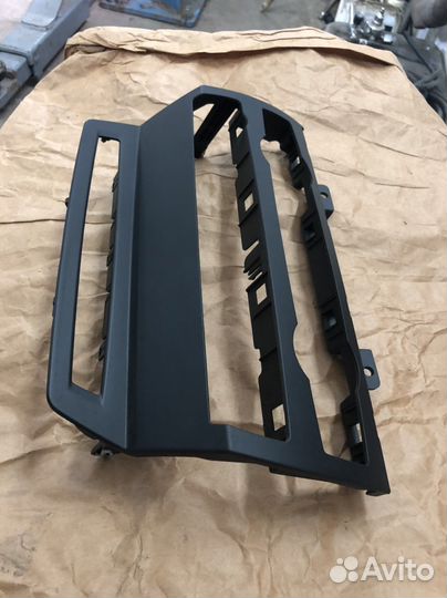 Накладка торпедо под cic Bmw e70 e71