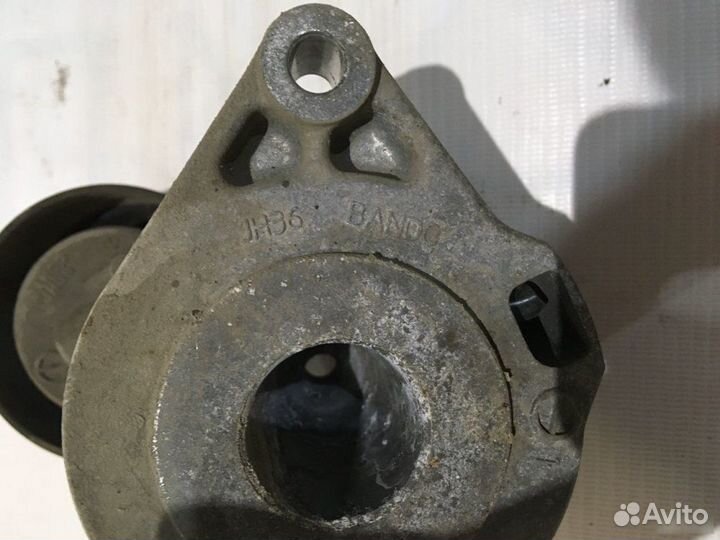 Натяжитель ремня Honda Accord 8