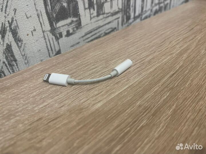 Оригинальный переходник apple (AUX)