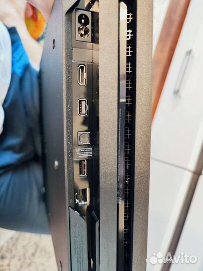 Sony PS4 pro 1tb