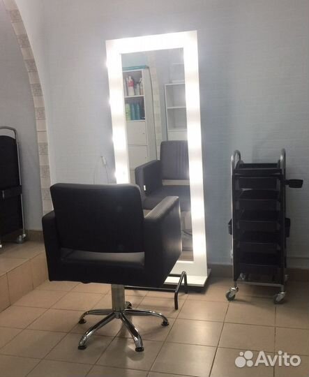 Аренда кресла парикмахера