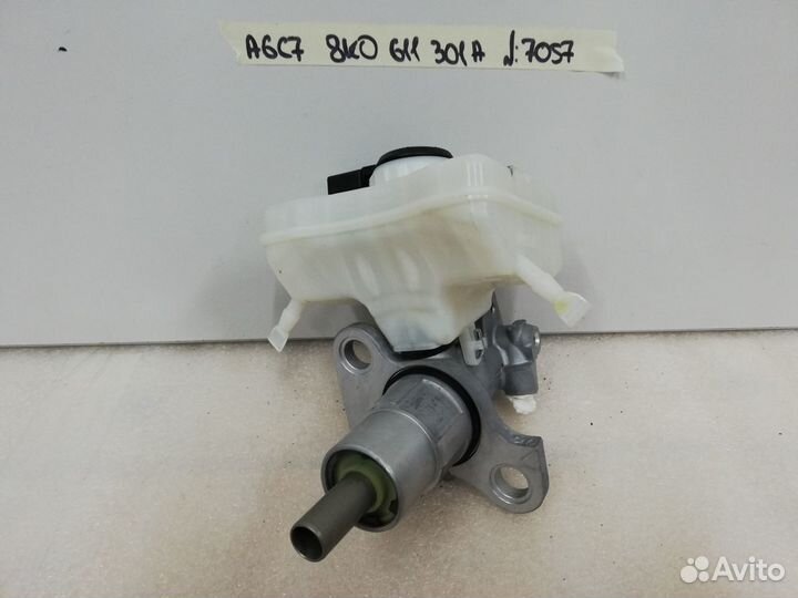 Главный тормозной цилиндр Audi A6C7