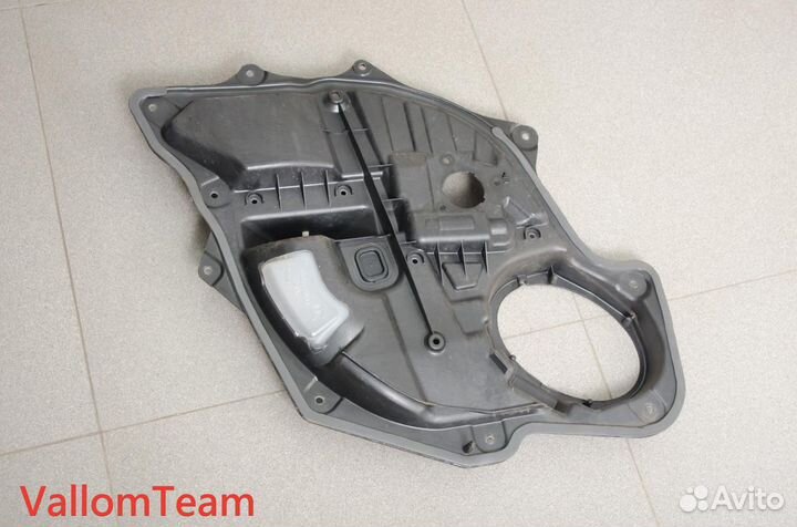 Лот CX98 Панель двери задняя правая Mazda CX-7