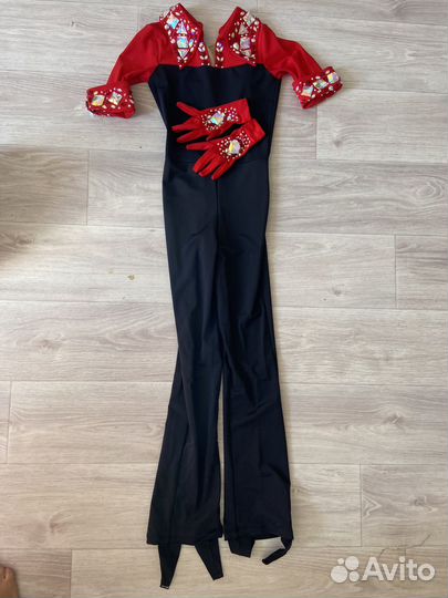 Костюм для выступления фигурное катание