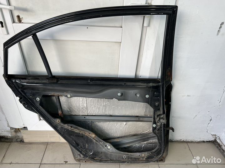 Дверь мазда 6 левая задняя