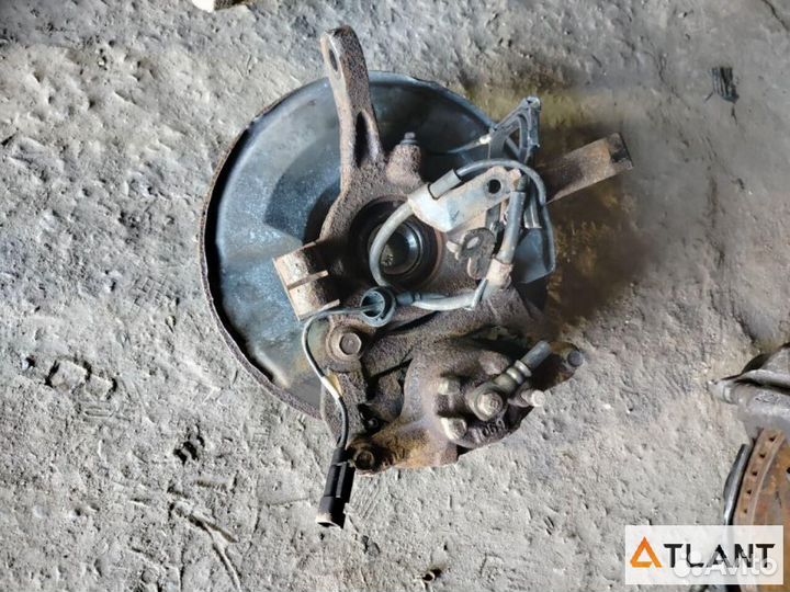 Ступица передняя левая mitsubishi outlander