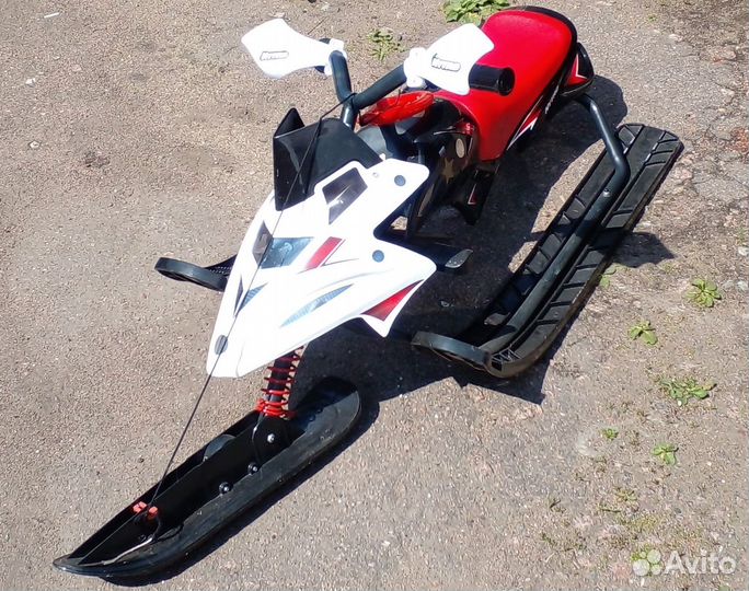 Детский снегокат бу