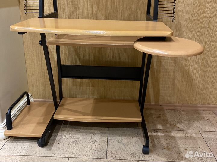 Рабочее место для компьютера