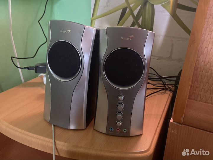 Колонки genesis e350