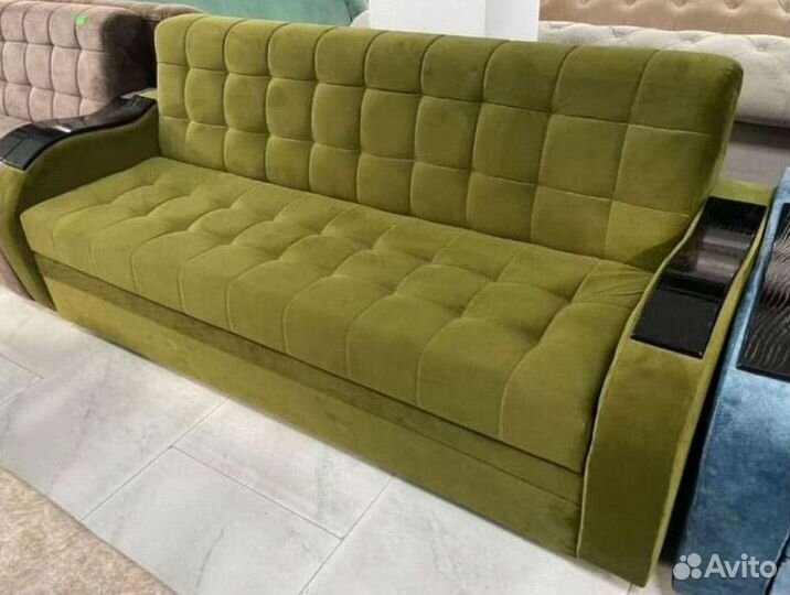 Прямой диван в наличии