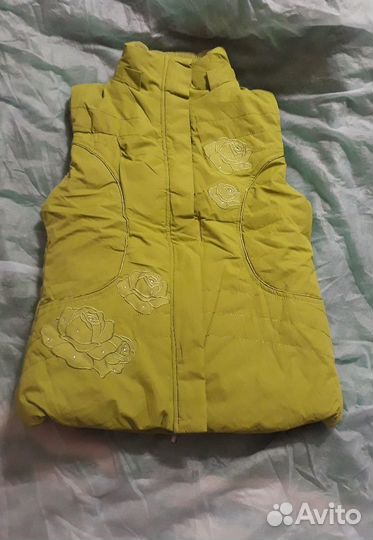 Красивые тёплые жилеты, подростковые