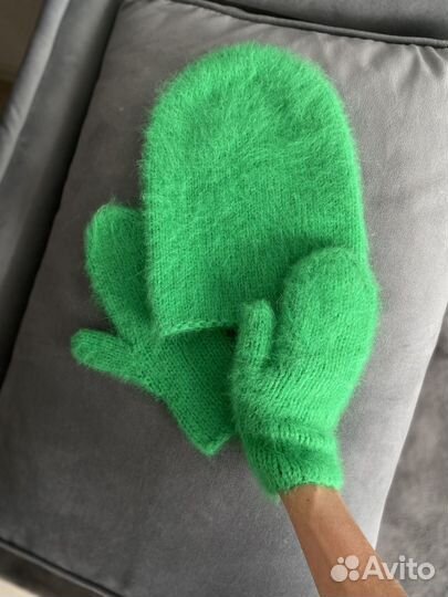 Набор шапка бини и варежки из пуха норки