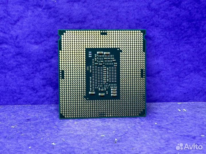 Процессор Intel Core i3-8100