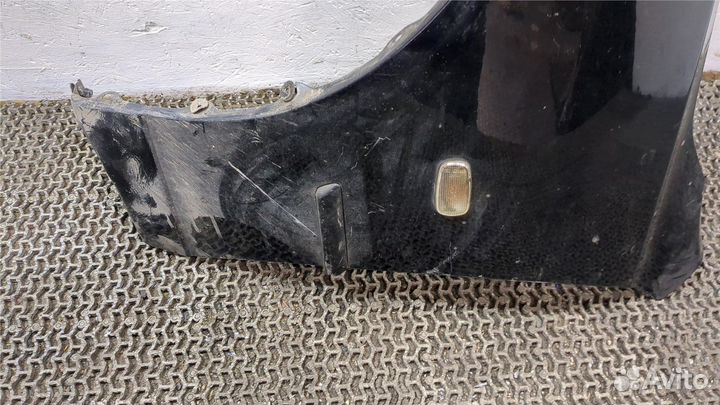 Крыло Lexus IS, 2004