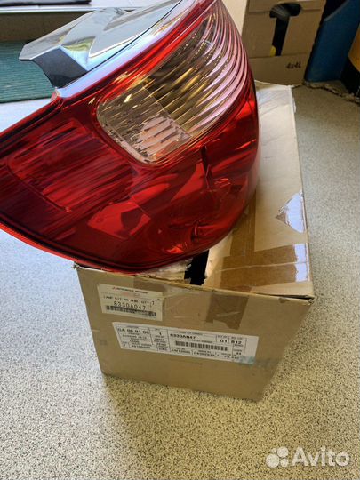 Задний фонарь Outlander