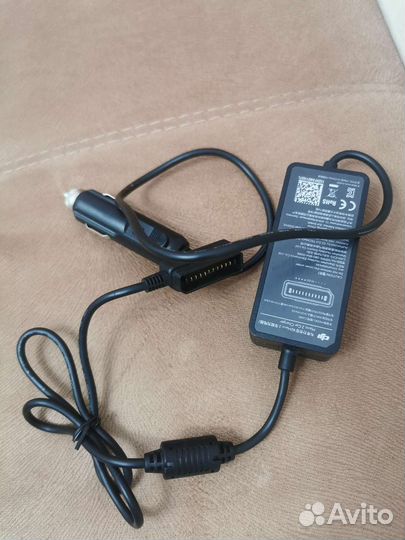 Автомобильное зарядное устройство dji mavic 2