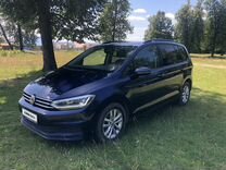 Volkswagen Touran 1.6 AMT, 2018, 319 000 км, с пробегом, цена 1 550 000 руб.