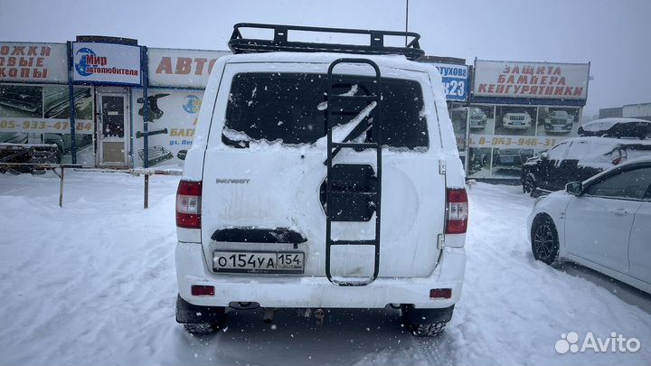 Лестница на УАЗ Патриот