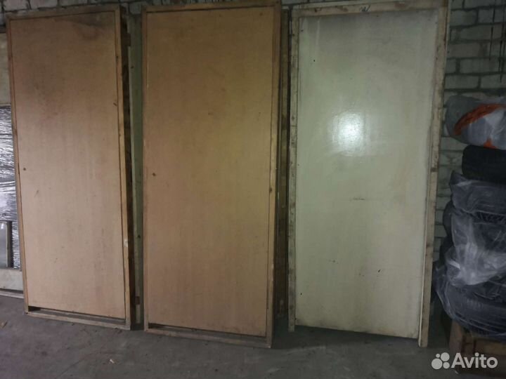 Двери, дверные блоки