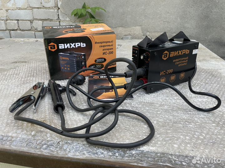 Инверторный сварочный аппарат Вихрь ис-200 200А