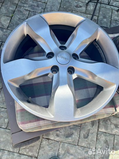 Колесные диски с датчиками Jeep Grand Cherokee WK2