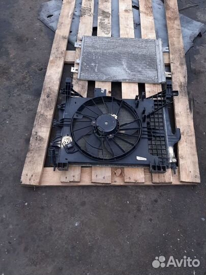 Касета радиаторов, диффузор Дастер 2.0 бензин