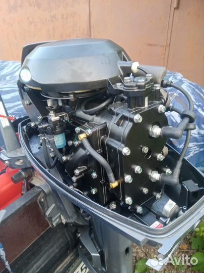 Лодка с мотором