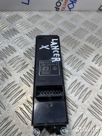 Блок управления стеклоподъемниками Mitsubishi