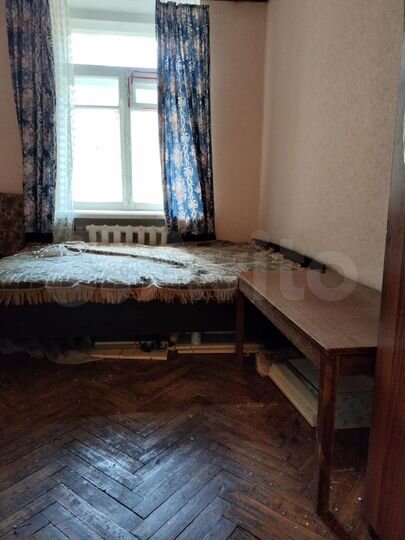 Комната 11 м² в 3-к., 1/5 эт.