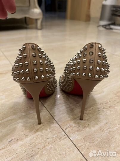 Christian louboutin 39