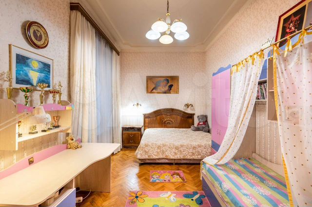 Комната 20 м² в 4-к., 2/6 эт.