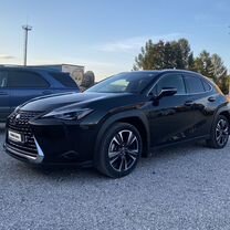 Lexus UX 2.0 CVT, 2021, 42 500 км, с пробегом, цена 3 750 000 руб.