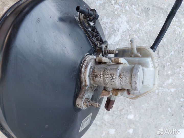 Вакуумный усилитель тормозов Citroen C4