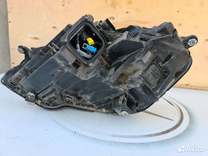 Передняя правая фара Mercedes W222