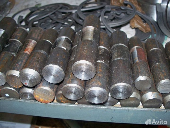 Стопор коронки экскаватора ек-12 (палец стопорный)