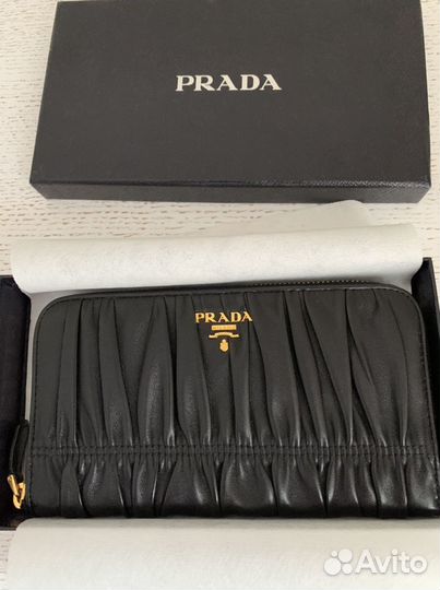 Кошелек Prada