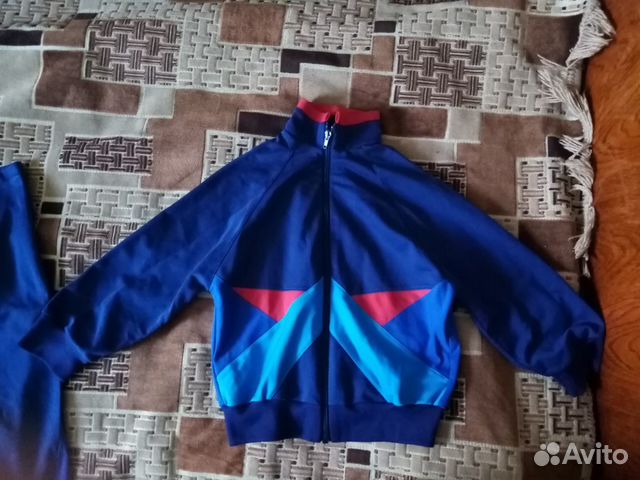 Спортивный костьюм