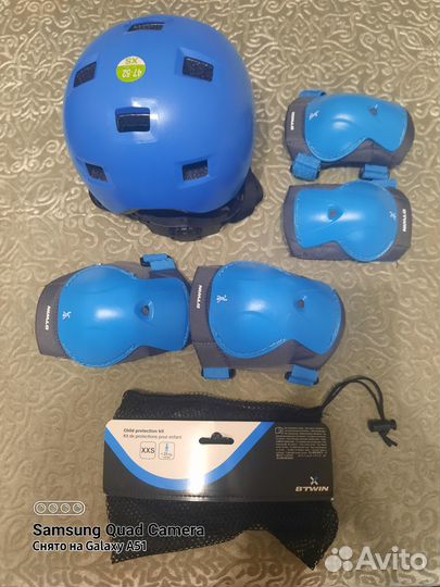 Комплект Decathlon (шлем,наколенники,налокотники)