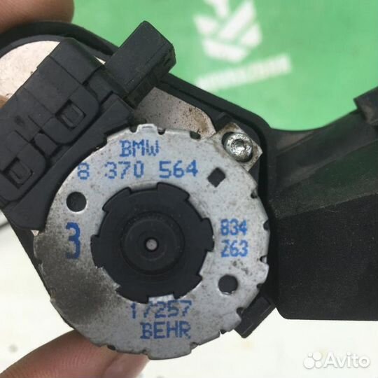 Моторчик заслонки отопителя бмв Е46