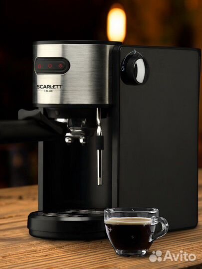 Кофеварка рожковая Scarlett SC-CM33021