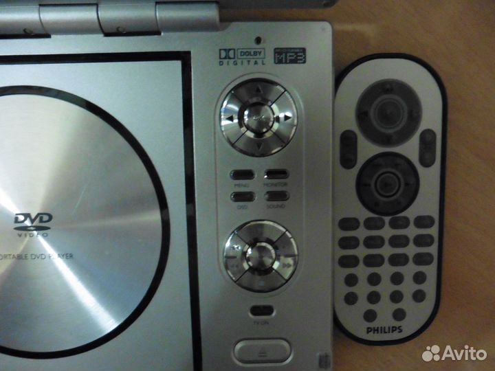 Портативный DVD-плеер Philips Pet 710